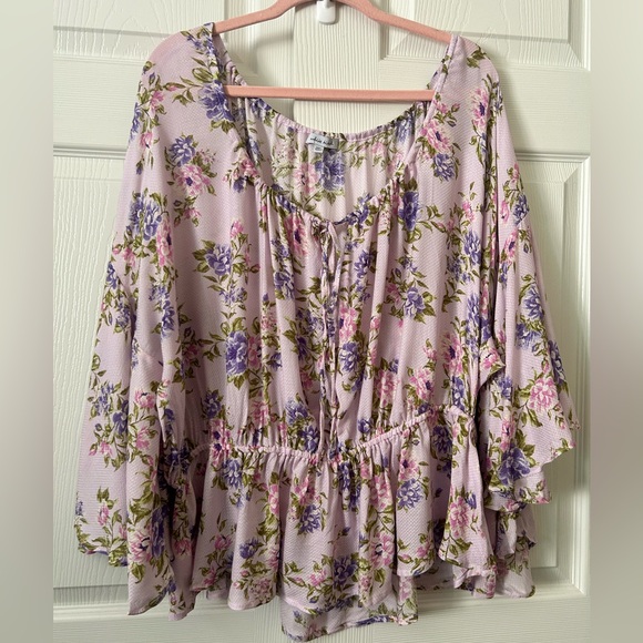 💙White Birch - floral ruffle bell sleeves in lavender top 3x - Picture 1 of 6